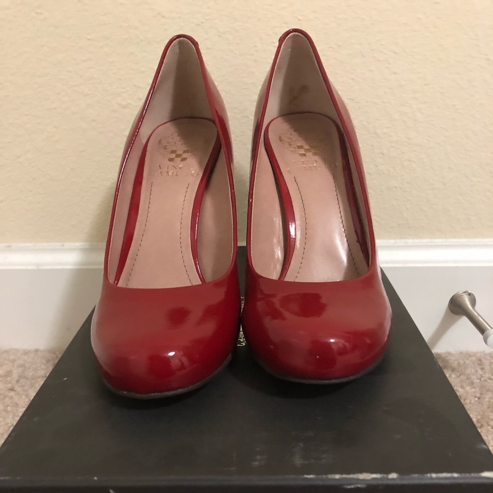 Sz 7.5 Vince Camuto VV-Elaine Red Heels